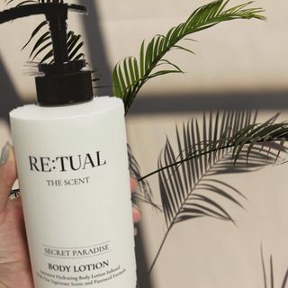 레츄얼 더 센트 바디로션 시크릿 파라다이스(500ml) — 5점을 준 리뷰어가 2022년 7월 올린 사용 사진