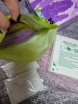 [레제르] 아로마 수액패치 발패치 30매입 -라벤더향/유칼립투스향/대나무향 — 5점을 준 리뷰어가 2022년 10월 올린 사용 사진