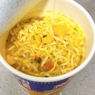 NISSIN 닛신 컵누들  4종 - 씨푸드오리지날, 씨푸드 스파이시, 씨푸드 커리, 씨푸드 XO소스 — 5점을 준 리뷰어가 2022년 5월 올린 사용 사진