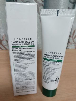 랑벨 랑바이오 블랙 시카 크림 50ml(블랙비 프로폴리스, 시카 4종, 판테놀 10 함유) — 4점을 준 리뷰어가 2022년 6월 올린 사용 사진