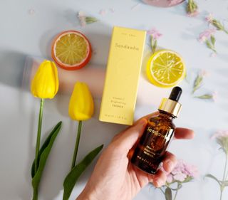 스킨큐어 산다화 비타민c 화이트닝 에센스 30ml — 4.5점을 준 리뷰어가 2023년 7월 올린 사용 사진