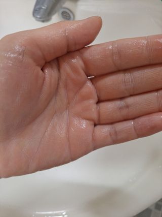 스킨큐어 산다화 순한 클렌징 동백 오일 200ml — 4.5점을 준 리뷰어가 2023년 3월 올린 사용 사진