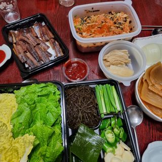 마라도푸드 포항 구룡포 햇 과메기 야채세트 마라도회식당 꽁치 — 5점을 준 리뷰어가 2023년 11월 올린 사용 사진