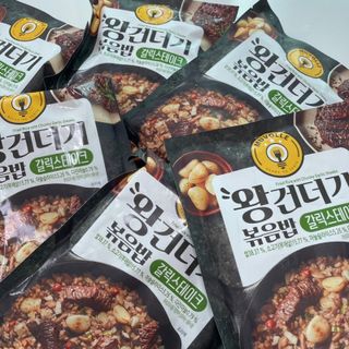 한성기업 무볼레 왕건더기 볶음밥 갈릭스테이크 — 2.5점을 준 리뷰어가 2021년 10월 올린 사용 사진
