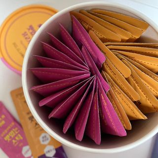페페로니 맛있는 스틱 - 무항생제 닭고기 15개 + 알래스카 연어 15개 — 4점을 준 리뷰어가 2021년 8월 올린 사용 사진