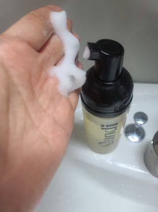 헤어플러스 콴디 아침세안제 폼클렌징 퓨어 어니스티 모닝클렌저 — 4점을 준 리뷰어가 2021년 7월 올린 사용 사진