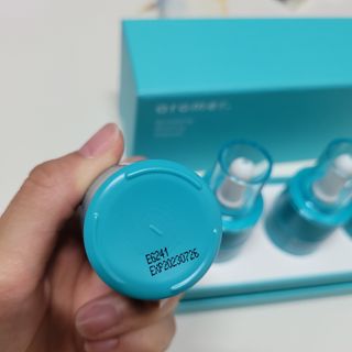 아로메르 리바이탈라이징 블루밍 앰플 10ml x 4ea — 5점을 준 리뷰어가 2021년 8월 올린 사용 사진