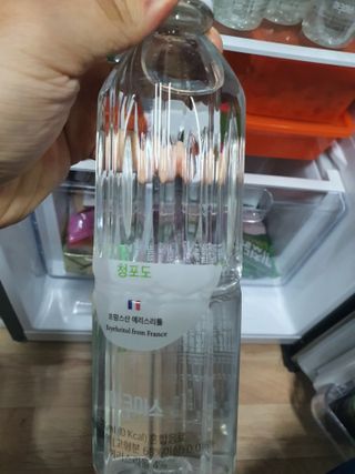 아쿠아스 플레이버워터 [아쿠아스] 제로칼로리 플레이버워터 복숭아/청포도 1BOX 20개입 — 5점을 준 리뷰어가 2021년 4월 올린 사용 사진