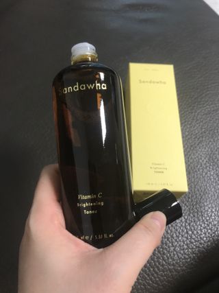 스킨큐어 산다화 비타민c 화이트닝 토너 150ml — 5점을 준 리뷰어가 2021년 12월 올린 사용 사진