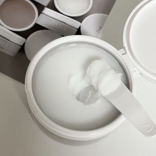 듀오코리아 [듀오] 피부맞춤형 저자극 클렌징밤 1종 랜덤발송 (모공케어,안색개선,안티에이징,블랙헤드) — 5점을 준 리뷰어가 2022년 8월 올린 사용 사진