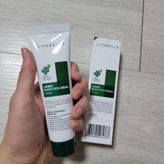 랑벨 랑바이오 블랙 시카 크림 50ml(블랙비 프로폴리스, 시카 4종, 판테놀 10 함유) — 5점을 준 리뷰어가 2022년 5월 올린 사용 사진