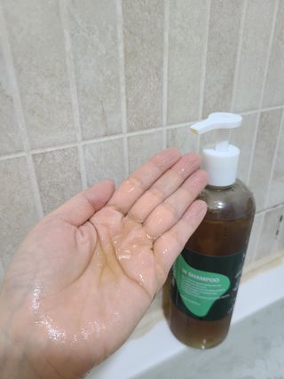 와프랩 운동하는 여성을 위한 더블유 미세먼지 세정 약산성 천연유래 샴푸 — 5점을 준 리뷰어가 2022년 3월 올린 사용 사진