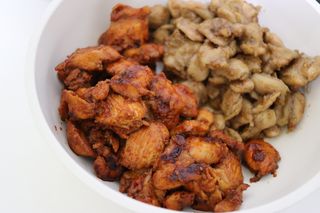 (주)마니커 마니커 닭고기 덧살구이 2종(올리브소금&핫칠리) [냉동 500g] — 5점을 준 리뷰어가 2022년 12월 올린 사용 사진