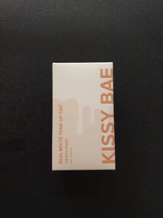 KISSY BAE 키시베이 키시베이 리얼화이트 톤업틴트 — 3점을 준 리뷰어가 2021년 8월 올린 사용 사진