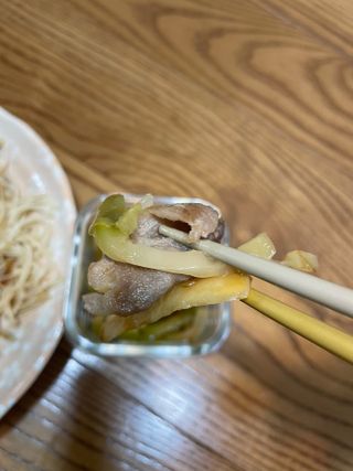 루시델리 야미하우스 홍콩 스파이시 프리미엄 짜사이 무침 500g — 5점을 준 리뷰어가 2024년 6월 올린 사용 사진