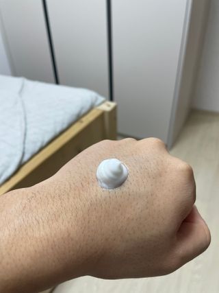 셀프 모이스처라이징 프로텍션 크림 셀프 모이스처라이징 프로텍션크림 — 4점을 준 리뷰어가 2022년 4월 올린 사용 사진