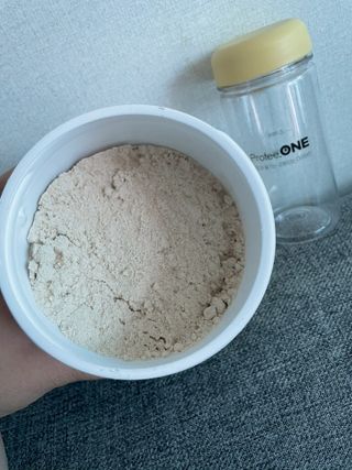 프로티원 단백질쉐이크 곡물맛 2주분 1통+보틀 — 5점을 준 리뷰어가 2021년 3월 올린 사용 사진