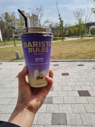 바리스타룰스 돌체 라떼 — 5점을 준 리뷰어가 2023년 4월 올린 사용 사진