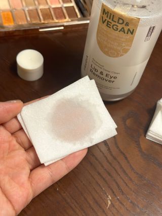 [후르디아] 눈시림없는 올영 립앤아이 리무버 — 5점을 준 리뷰어가 2023년 11월 올린 사용 사진