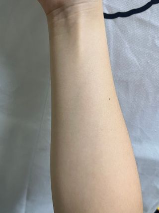 스킨큐어 산다화 카멜리아 안티 링클 멀티밤 — 5점을 준 리뷰어가 2023년 10월 올린 사용 사진