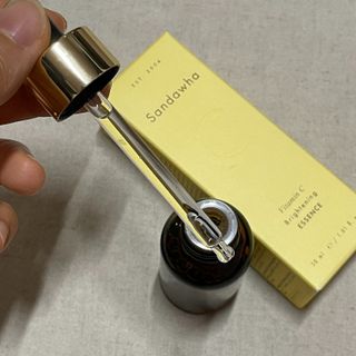 스킨큐어 산다화 비타민c 화이트닝 에센스 30ml — 5점을 준 리뷰어가 2021년 8월 올린 사용 사진