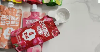 참앤들황토농원 10가지 맛, 입맛대로 스페셜하게~ 가볍게 한 포 땡! 곤약젤리 스페셜 패키지 130ml x 30포 — 5점을 준 리뷰어가 2022년 12월 올린 사용 사진