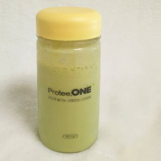 프로티원 단백질쉐이크 녹차맛 2주분 1통+보틀 — 5점을 준 리뷰어가 2021년 8월 올린 사용 사진