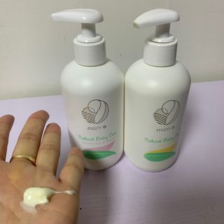 mom e 맘이 내추럴 베이비 케어 샴푸앤바스+로션 — 3.5점을 준 리뷰어가 2021년 1월 올린 사용 사진