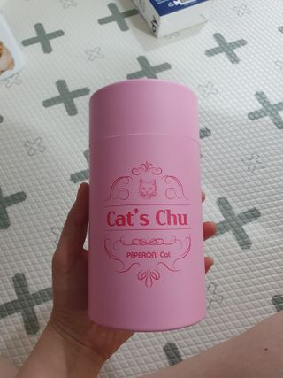 페페로니 잘 먹는 캣츄 - 알래스카 연어 24개입 — 5점을 준 리뷰어가 2021년 7월 올린 사용 사진