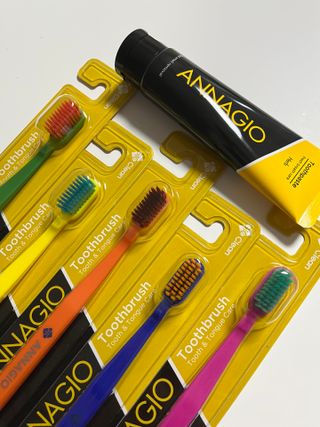 [지오클린] 안나지오 구취케어  기능성 치약 칫솔 세트 (칫솔 5 개+치약 100g 1 개 ) — 5점을 준 리뷰어가 2022년 7월 올린 사용 사진