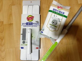 3M 스카치브라이트 재활용 PET 정전기청소포 대형 30매 (막대걸레 증정) — 5점을 준 리뷰어가 2023년 5월 올린 사용 사진