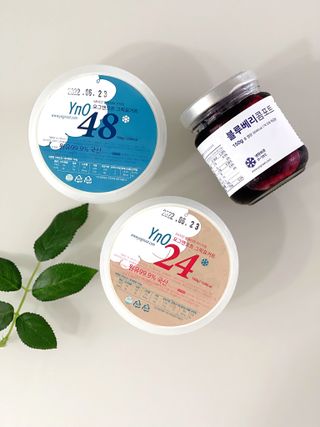 요그앤오트 그릭요거트 24 150g +  그릭요거트 48 150g + 블루베리 콤포트 — 5점을 준 리뷰어가 2022년 6월 올린 사용 사진
