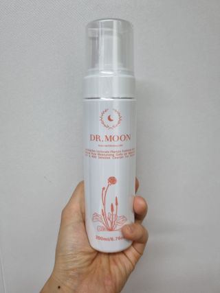 MF프리 [닥터문] 유산균 락토케어 질경초 여성청결제 200ml (폼타입) — 5점을 준 리뷰어가 2022년 6월 올린 사용 사진