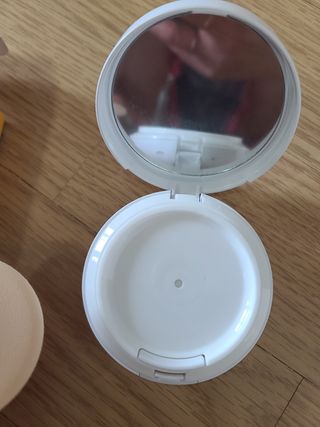 소이베베X신비아파트 모이스쳐 선팩트 SPF50+ PA+++ — 5점을 준 리뷰어가 2023년 4월 올린 사용 사진