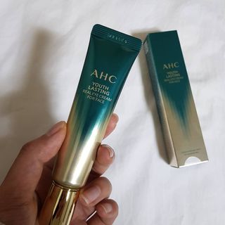 [NEW 탄력유턴 아이크림] AHC 유스 래스팅 리얼 아이크림 포 페이스 — 5점을 준 리뷰어가 2021년 3월 올린 사용 사진