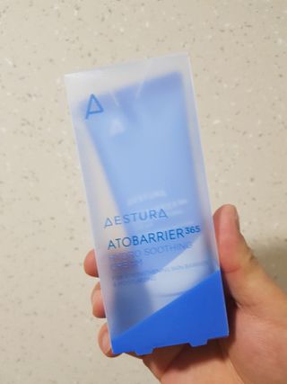에스트라 아토베리어365 하이드로 수딩크림 — 5점을 준 리뷰어가 2022년 6월 올린 사용 사진