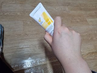 랑벨 비타 에너지 잡티 크림 75ml (피부 속 기미완화크림) — 5점을 준 리뷰어가 2022년 5월 올린 사용 사진