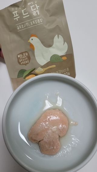 도그퓨어 푸드닭 강아지 닭고기 통살 애견간식 오리지널/차전자피/초록입홍합 — 5점을 준 리뷰어가 2021년 11월 올린 사용 사진