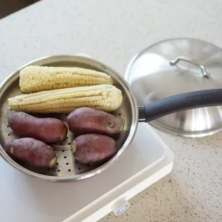 모멘토 마론 프라이팬 26cm 3종 (26cm팬/26cm웍팬/호환 스티머+돔뚜껑) — 5점을 준 리뷰어가 2022년 9월 올린 사용 사진