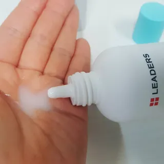 리더스코스메틱 리더스 카밍 바이오틱스 에센스 워터 — 5점을 준 리뷰어가 2022년 1월 올린 사용 사진