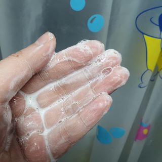 IO 아이오 오늘도 넌 순수해 - 약산성 클렌징폼 — 5점을 준 리뷰어가 2021년 2월 올린 사용 사진