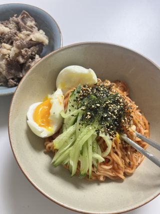 [한면원] 비빔국수 2인분 — 5점을 준 리뷰어가 2023년 3월 올린 사용 사진