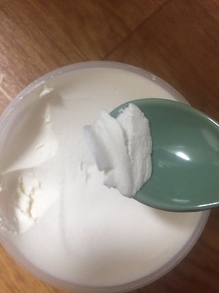 [브레이브퀸] 수제 그릭 요거트 3종세트 플레인 블루베리 청포도 — 3.5점을 준 리뷰어가 2022년 1월 올린 사용 사진