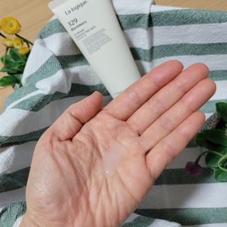 라로지크 X3 리페어 퍼퓸 헤어팩 150mℓ — 5점을 준 리뷰어가 2021년 12월 올린 사용 사진