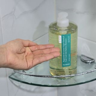 닥터시드 페퍼민트 앤 레몬 비건 비듬케어 쿨 탈모 샴푸 (1000ml) — 4.5점을 준 리뷰어가 2024년 1월 올린 사용 사진