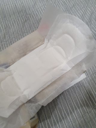 나우[템포] 템포 패드 내추럴 순면 생리대 SET(중형 슬림 + 대형 + 라이너) — 5점을 준 리뷰어가 2024년 5월 올린 사용 사진