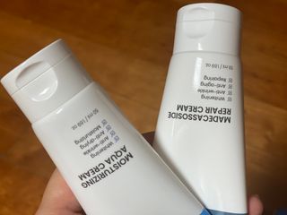 더마포레스트 마데카소사이드 리페어 크림,  모이스처라이징 아쿠아크림 — 5점을 준 리뷰어가 2021년 8월 올린 사용 사진