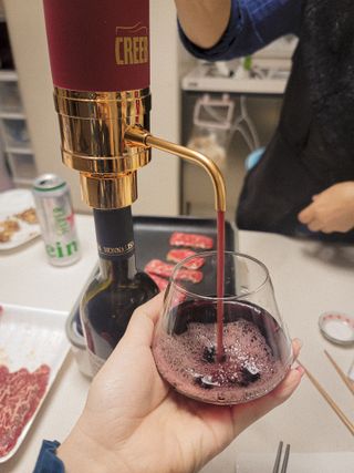 와인웨이터 당신은 별을 마시고있소, 크리비 와인 디스펜서 — 4점을 준 리뷰어가 2023년 1월 올린 사용 사진