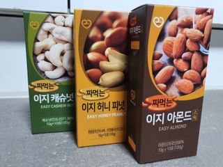 짜먹는 이지견과 짜먹는 이지아몬드, 짜먹는 이지허니피넛, 짜먹는 이지캐슈넛 각 10g X  10포 — 4.5점을 준 리뷰어가 2021년 2월 올린 사용 사진