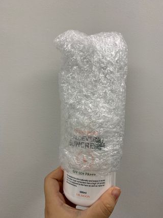 [닥터문] 프리미엄 알로에베라 선크림 500ml — 5점을 준 리뷰어가 2022년 7월 올린 사용 사진